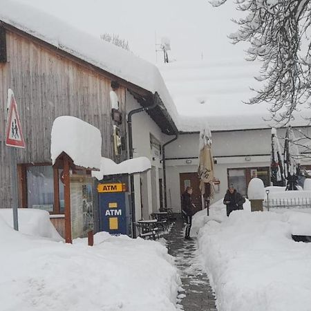 Pension A Restaurace U Sousedu Strazny Exterior photo