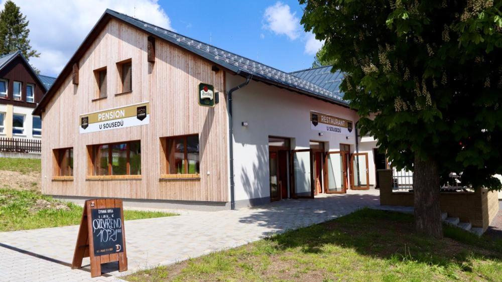 Pension A Restaurace U Sousedu Strazny Exterior photo